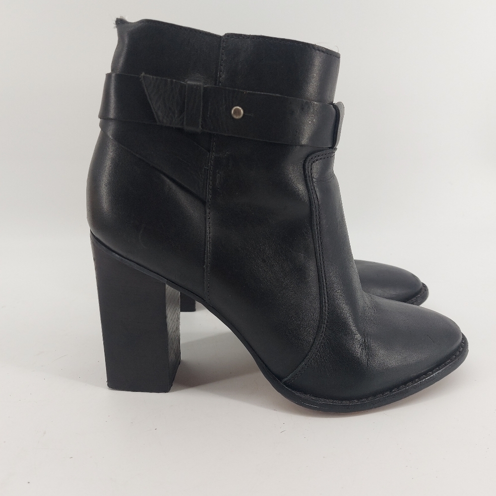 Madewell Black Leather Heeled Zippered Boots Size 6